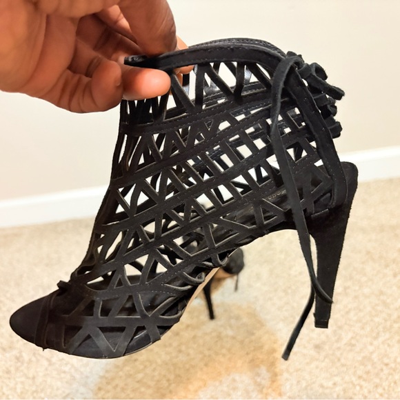 Black Heels with Intricate Cut-Out Design and Open Toe - Picture 12 of 12